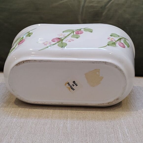 Oval Ceramic Hand Painted Strawberry Vines Bowl Planter - Picture 5 of 8